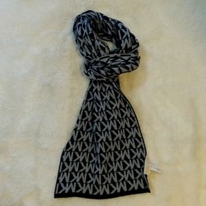 Michael Kors scarf
